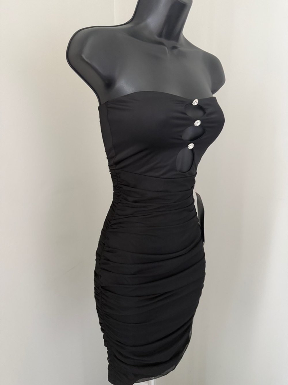 🆕 BEBE Black Tube Mini Dress Strapless Bodycon Cutouts Crystals Women’s Size XXS - Picture 7 of 16